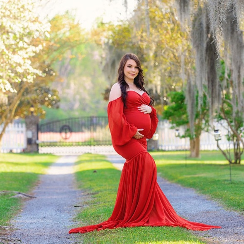 Beautiful maternity dress size small